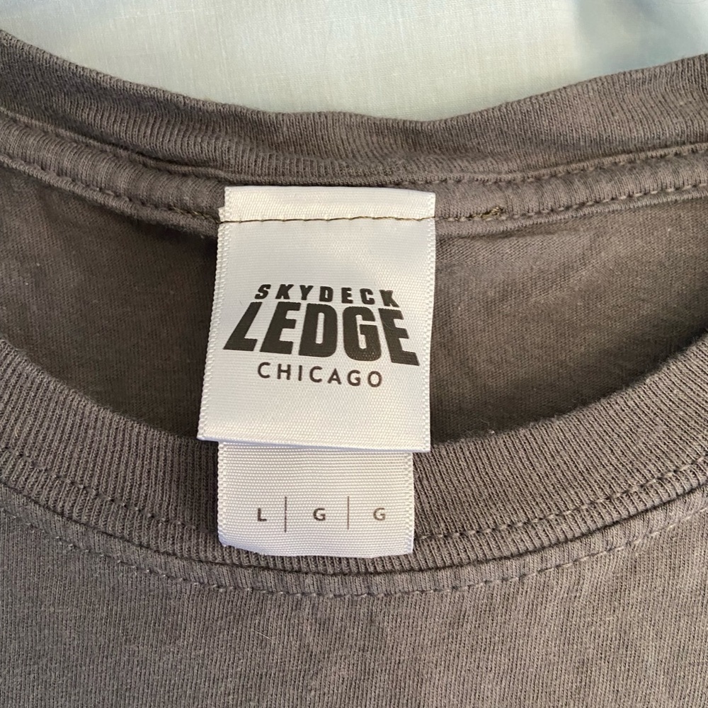 Up cycled Sky deck ledge tshirt - Picture 4 of 4